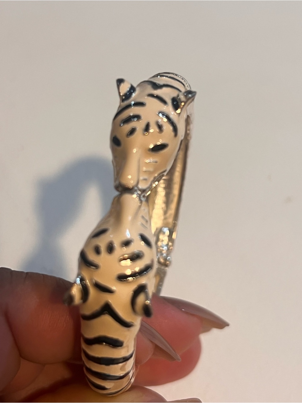Cream Tiger-Accent Hinged Bangle Bracelet - Picture 2 of 5